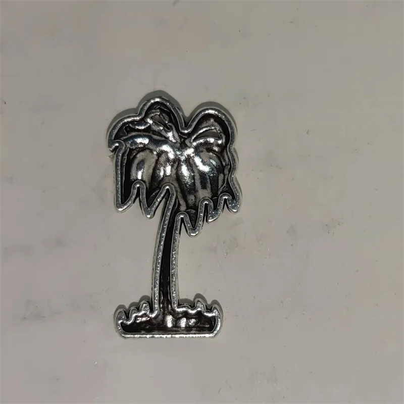 Insignia de aleación DIY creat - Men Accessories Silver reseña y precio