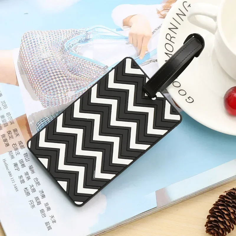 Etiquetas de equipaje geométri - Men Accessories Name reseña y precio
